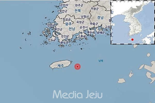 24일 오전 6시 19분 16초께 서귀포시 동족 56km 해역에서 발생한 규모 2.4의 지진 진앙지. [기상청]