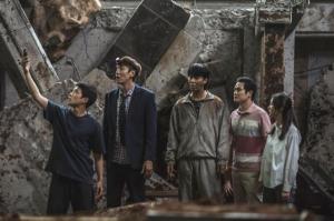'싱크홀' 개봉 6일 만에 100만 돌파...올해 한국영화 최단기록