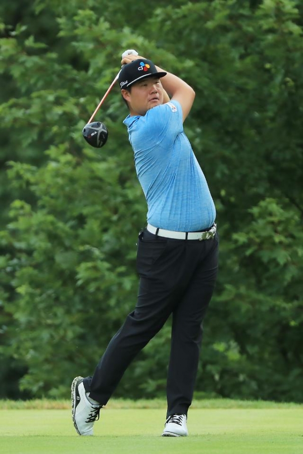 한국 선수 최초로 미국프로골프(PGA) 투어 신인상을 예약한 임성재의 티샷 모습. [사진=게티이미지 제공]