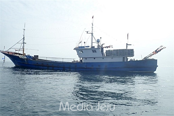 지난 2일부터 4일까지 남해어업관리단 단속에서 불법조업을 적발된 중국 어선. [남해어업관리단]