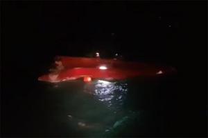 추자도 인근 해역 전복 어선 실종 선원 6명 구조