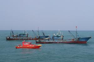 제주 마라도 남서쪽 96km 해상서 불법조업 中 어선 나포